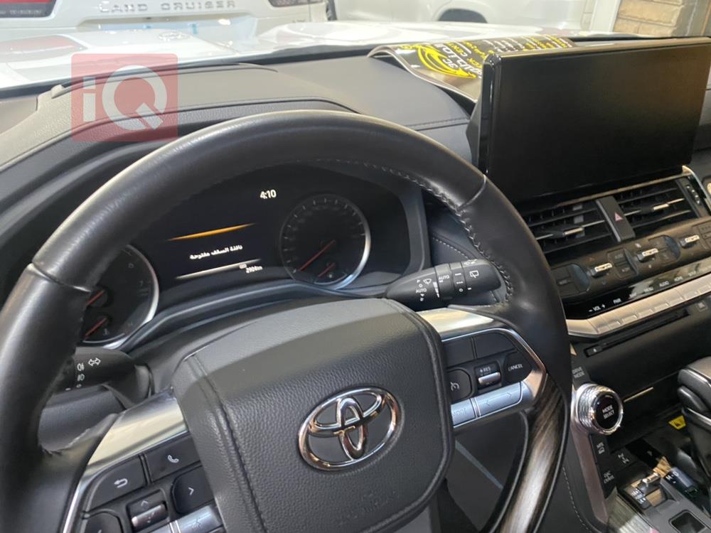 تويوتا لاندكروزر